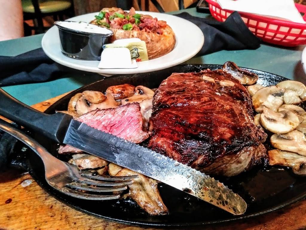 Bocca Grande Italian Steakhouse | restaurant | 4490 Erie Ave NW, Canal Fulton, OH 44614, USA | 3308322162 OR +1 330-832-2162