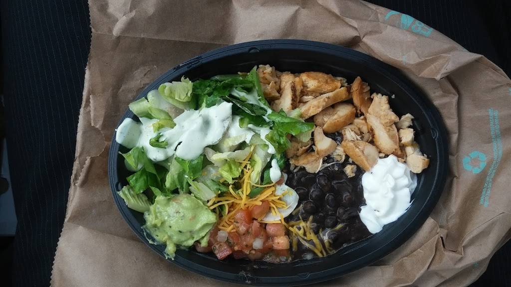 Taco Bell | meal takeaway | 1040 W Hallandale Beach Blvd, Hallandale Beach, FL 33009, USA | 9544567748 OR +1 954-456-7748