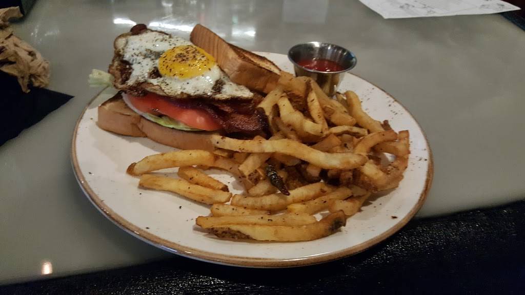 Smoke BBQ Brew Venue | restaurant | 1170 E Commerce St, San Antonio, TX 78205, USA | 2102539919 OR +1 210-253-9919