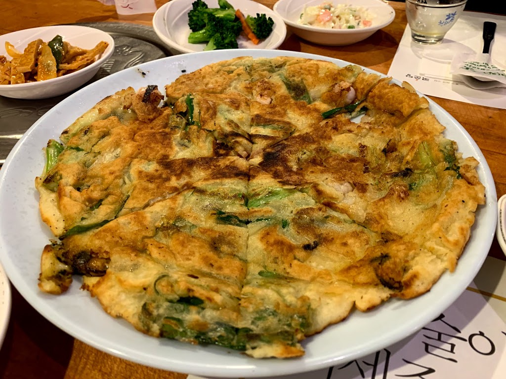 Haewoondae Korean Restaurant | restaurant | 7532 Broadway, Woodside, NY 11377, USA | 7183975834 OR +1 718-397-5834