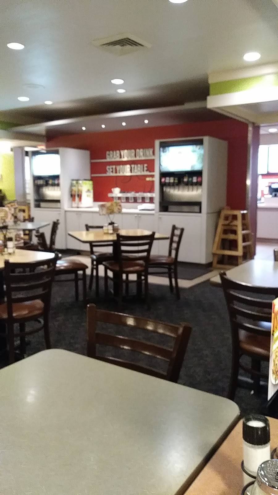 Fazolis | restaurant | 307 E McGalliard Rd, Muncie, IN 47303, USA | 7652822607 OR +1 765-282-2607