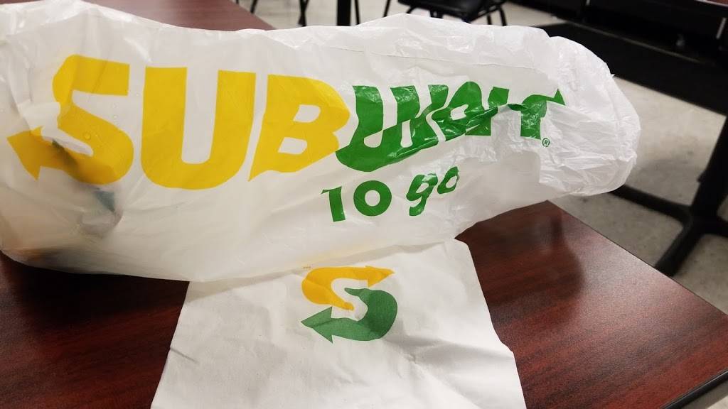 Subway | restaurant | 4405 Elvis Presley Blvd, Memphis, TN 38116, USA | 9013452171 OR +1 901-345-2171