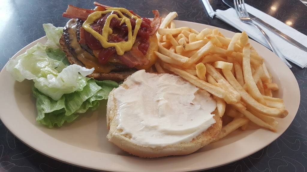 Steak & Egger | restaurant | 8408 Joliet Rd, McCook, IL 60525, USA | 7088539240 OR +1 708-853-9240