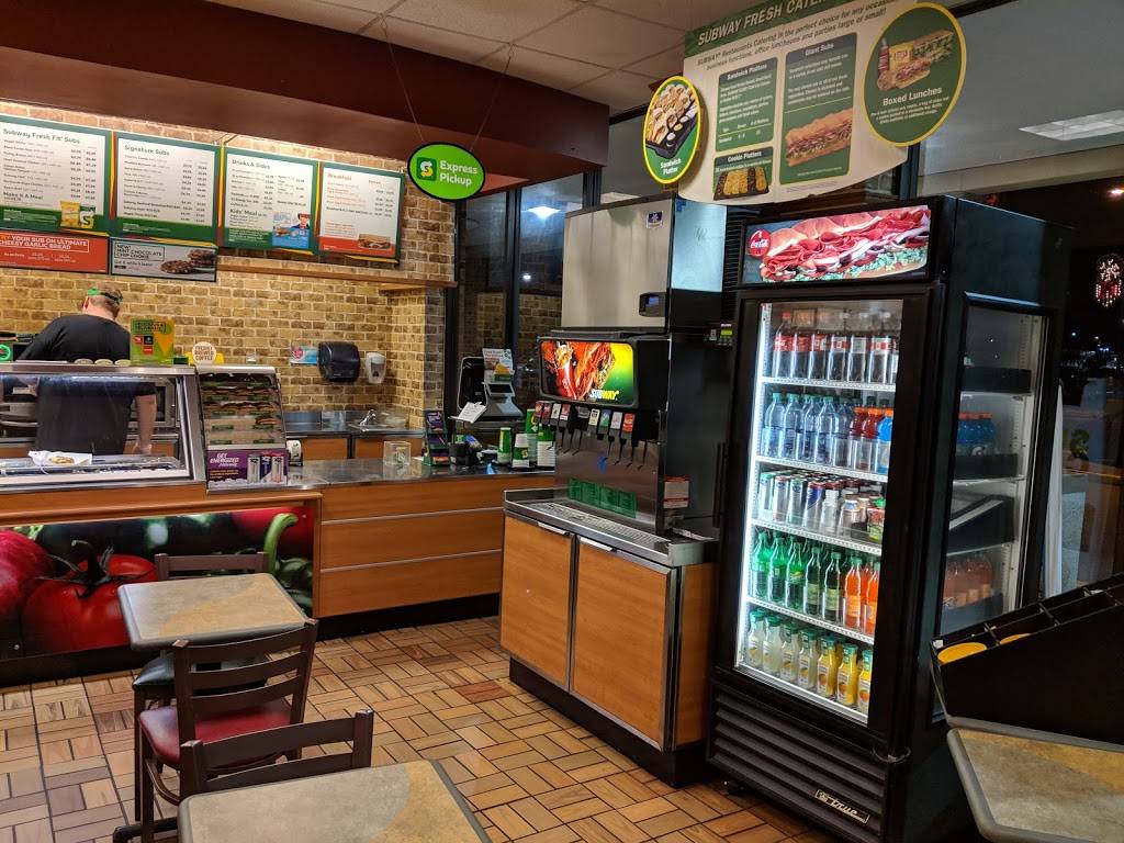 Subway Restaurants | restaurant | 1757 Parkview Dr, Chesapeake, VA 23320, USA | 7575231842 OR +1 757-523-1842