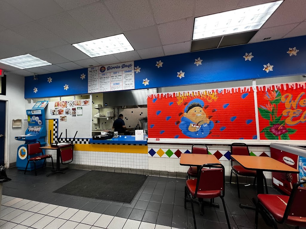 Birria boys | restaurant | 9611 Auto Center Dr, Elk Grove, CA 95757, USA | 9166167733 OR +1 916-616-7733