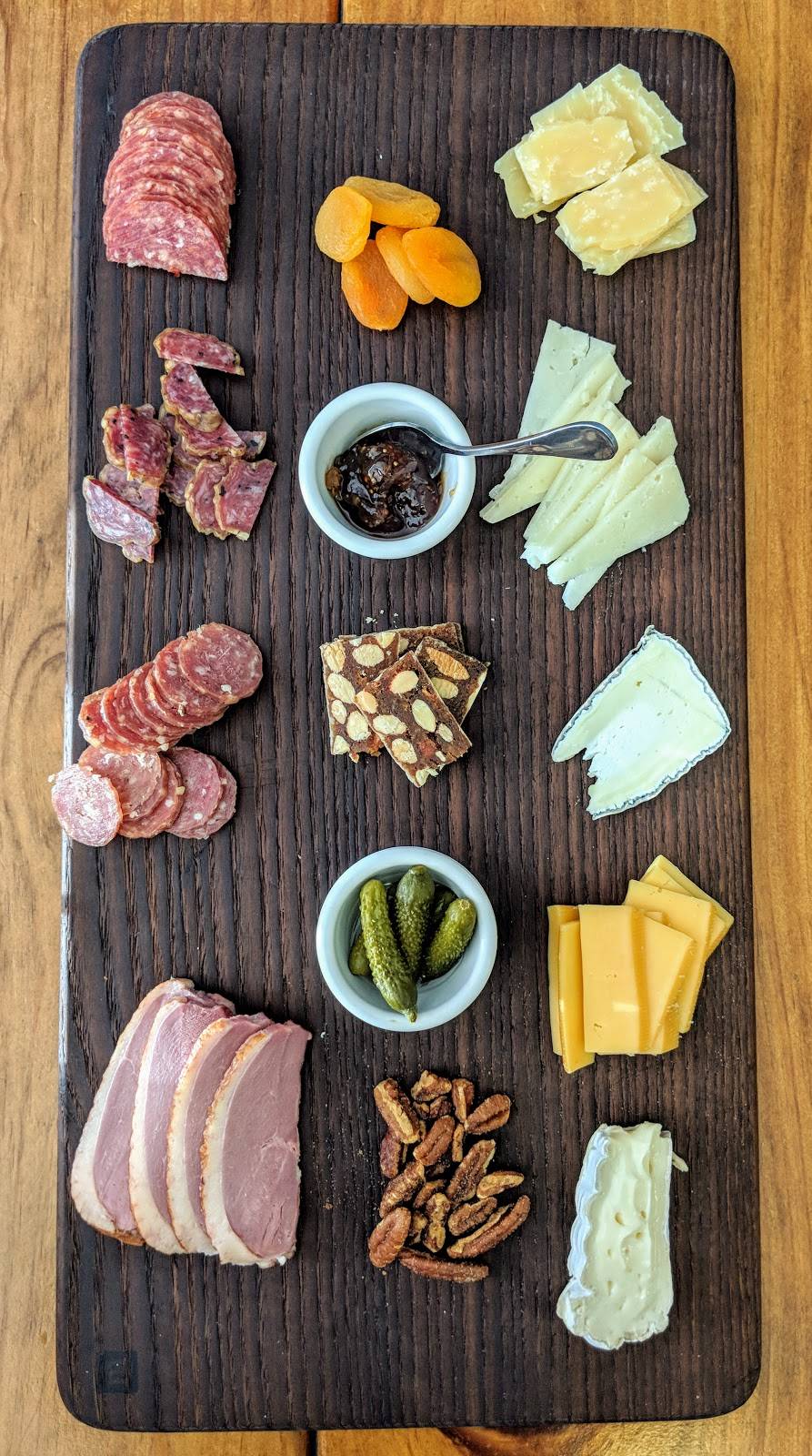 Edgewood Cheese Shop and Eatery | restaurant | 1828 Broad St, Cranston, RI 02905, USA | 4019412400 OR +1 401-941-2400