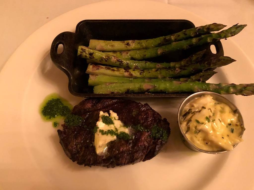 Magnolia House | restaurant | 280 Beach Blvd, Biloxi, MS 39530, USA | 2284362946 OR +1 228-436-2946