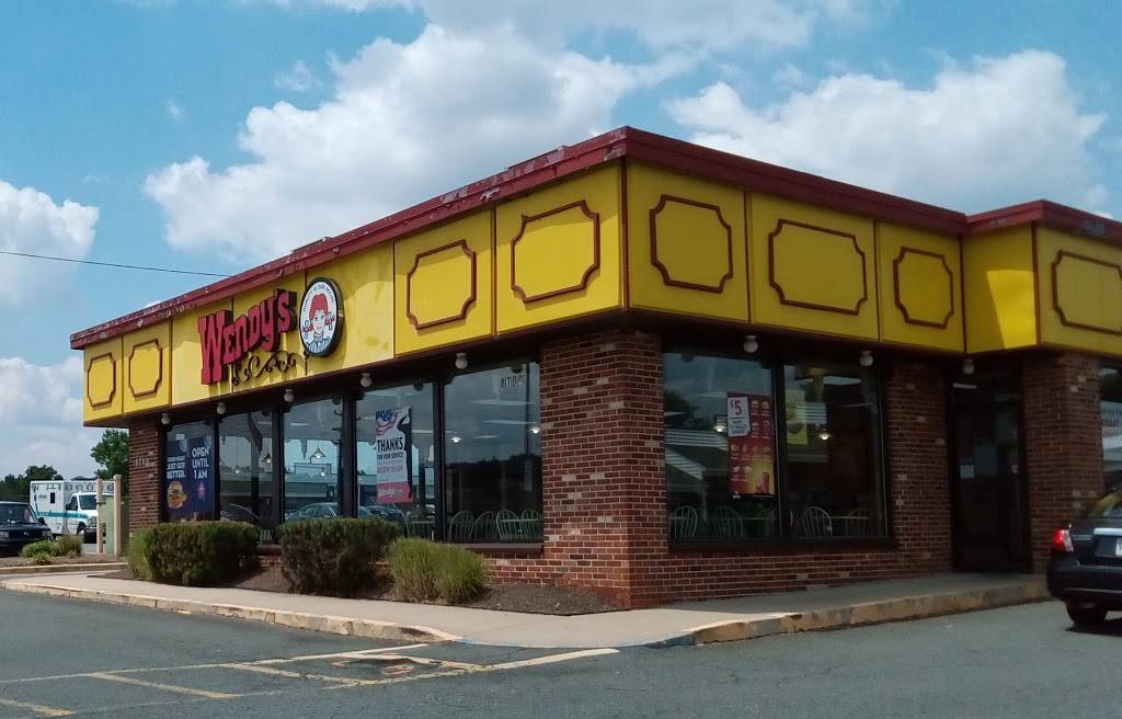Wendys | restaurant | 8700 Richmond Hwy, Alexandria, VA 22309, USA | 7033601939 OR +1 703-360-1939