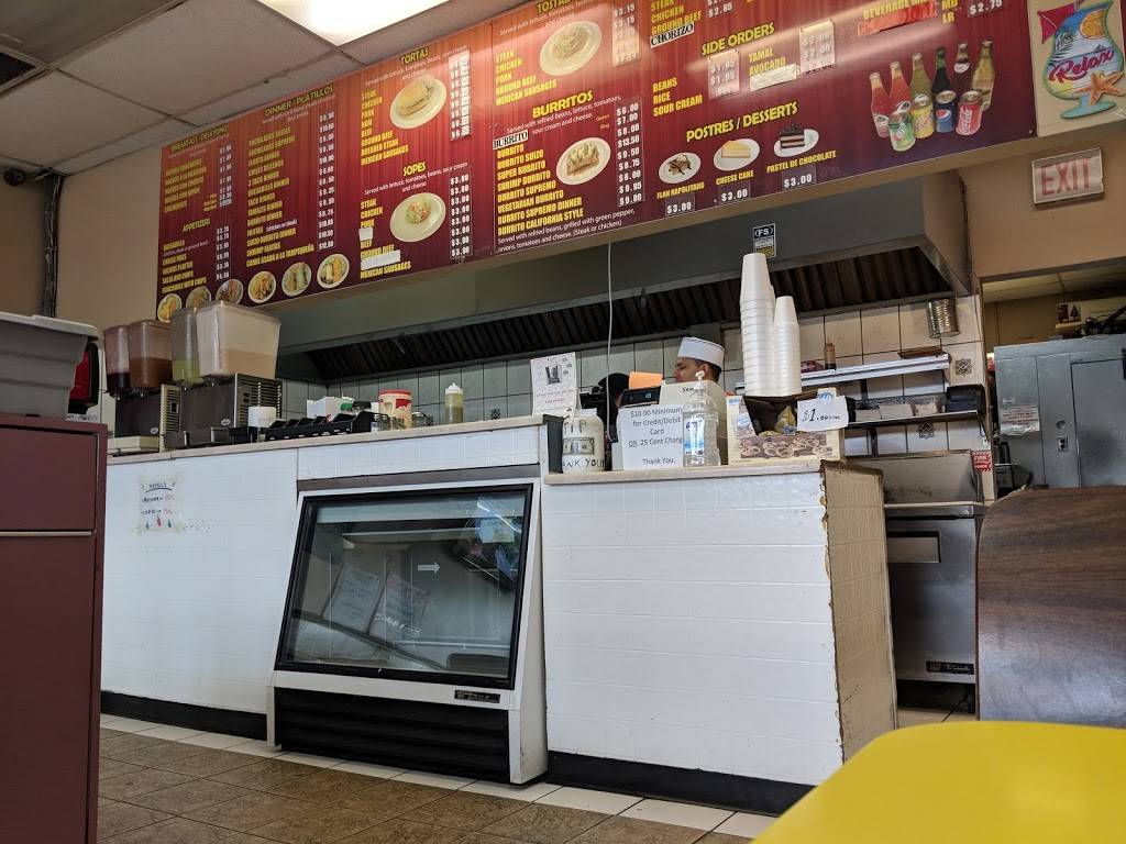 The Famous Taco Burrito | restaurant | 3603 N Western Ave, Chicago, IL 60618, USA | 7735294402 OR +1 773-529-4402