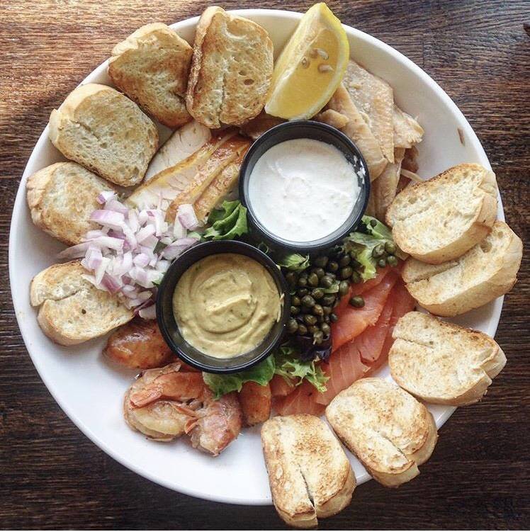 Fahlstroms Fresh Fish Market | restaurant | 1258 W Belmont Ave, Chicago, IL 60657, USA | 7732816000 OR +1 773-281-6000