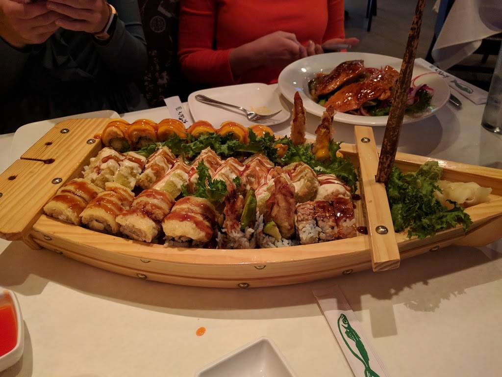 Blue Ginger Asian Bistro | restaurant | 1061 W Pleasant Valley Rd, Parma, OH 44134, USA | 4408428880 OR +1 440-842-8880