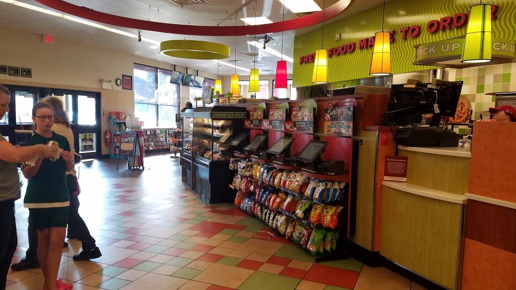 Sheetz #263 | cafe | 1900 Ritner Hwy, Carlisle, PA 17013, USA | 7172182715 OR +1 717-218-2715