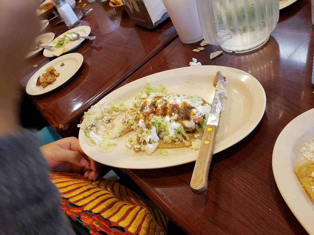 El Tapatio Restaurant | restaurant | 2049 East Cesar E Chavez Avenue, Los Angeles, CA 90033, USA | 3232662931 OR +1 323-266-2931