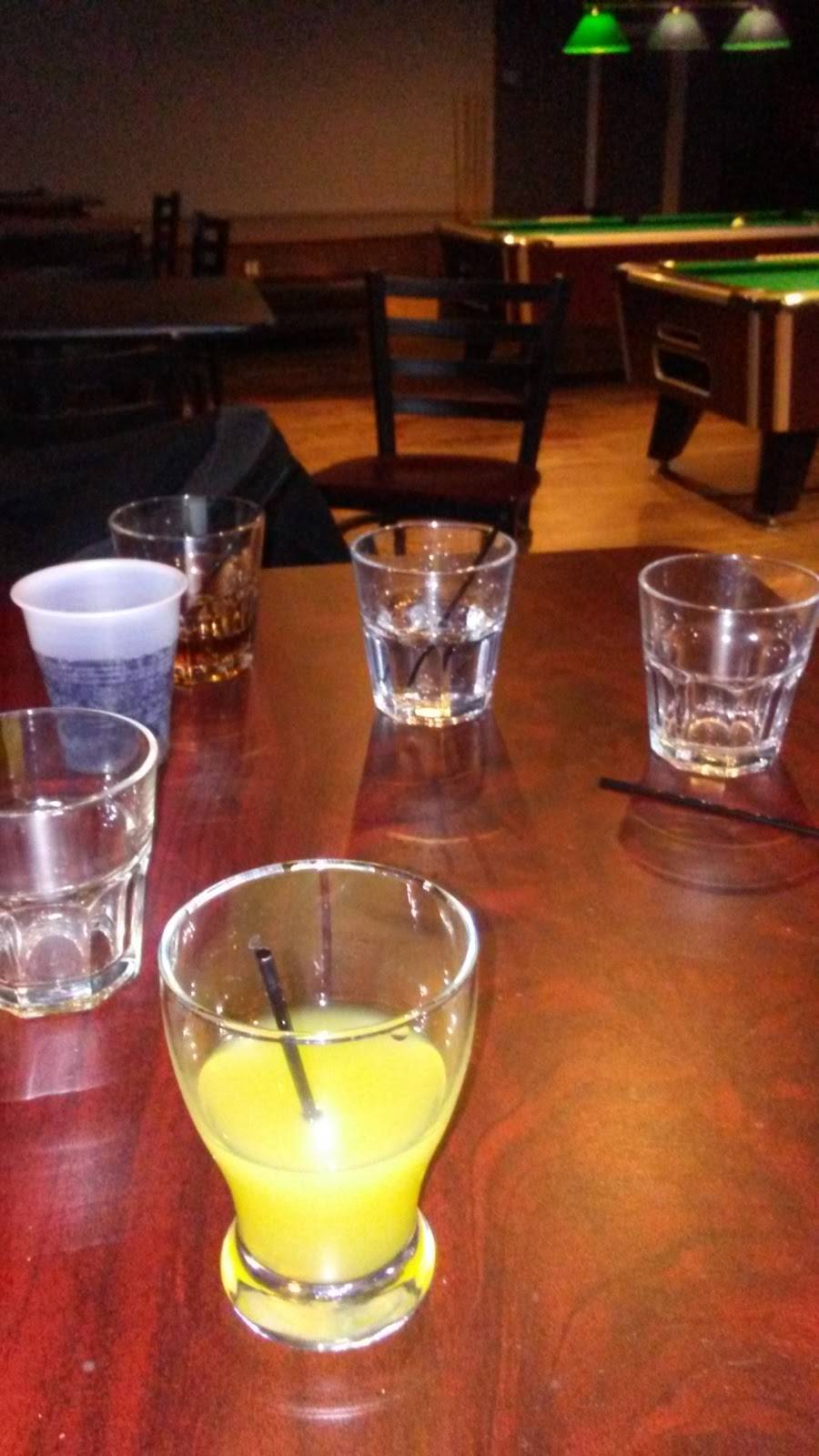 Epic Restaurant & Lounge | restaurant | 17322 Harvard Ave, Cleveland, OH 44128, USA | 2162830441 OR +1 216-283-0441