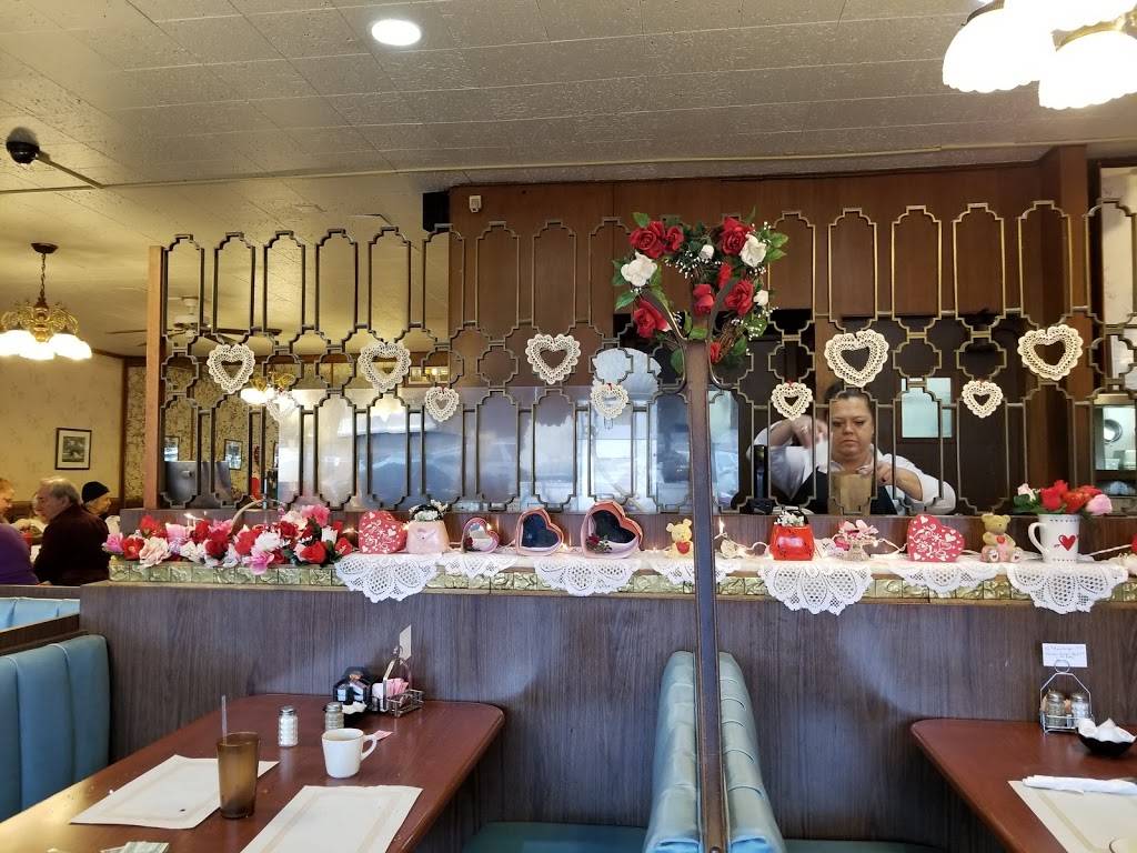 Chris Restaurant | restaurant | 2812 W Erie Ave, Lorain, OH 44053, USA | 4402455822 OR +1 440-245-5822