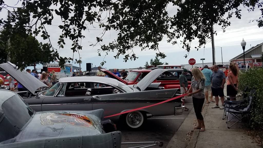 Moore Street Market | cafe | 130 State Rd 1528, Southport, NC 28461, USA | 9103634203 OR +1 910-363-4203