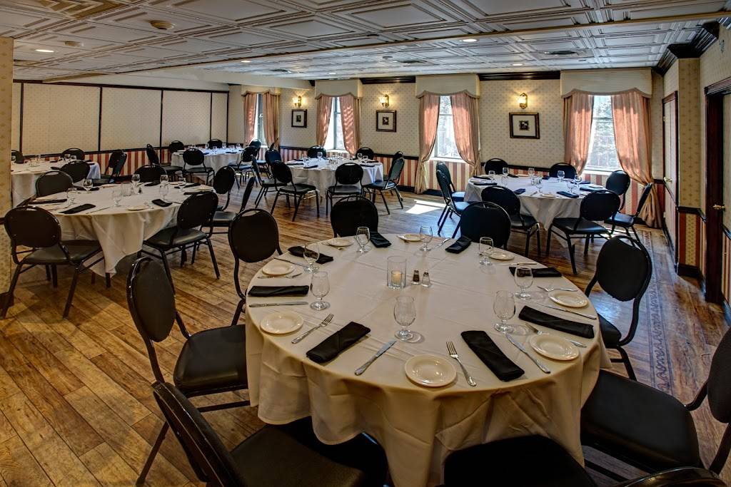 Chateau of Spain Restaurant | restaurant | 11 Franklin St, Newark, NJ 07102, USA | 9736243346 OR +1 973-624-3346