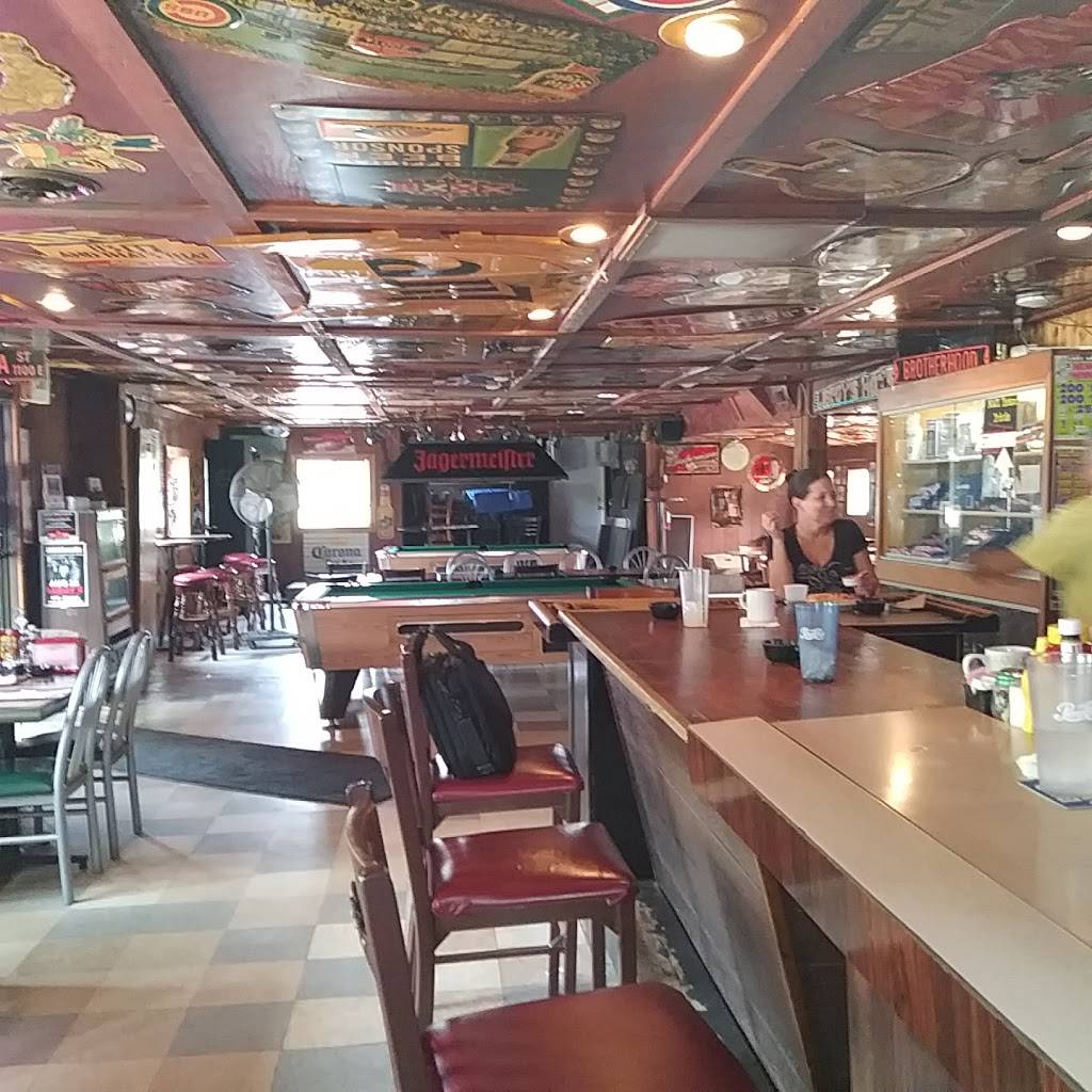 Leroys "Hot Stuff" | restaurant | 333 Hwy 20, Porter, IN 46304, USA | 2199266211 OR +1 219-926-6211