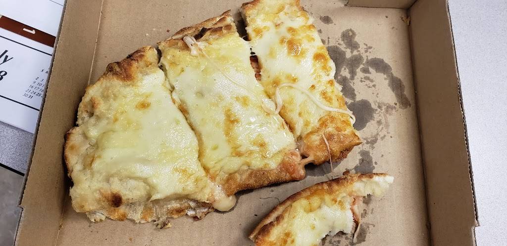 Sammios Italian Restaurant | restaurant | 3057 N Main St, Hope Mills, NC 28348, USA | 9104244000 OR +1 910-424-4000