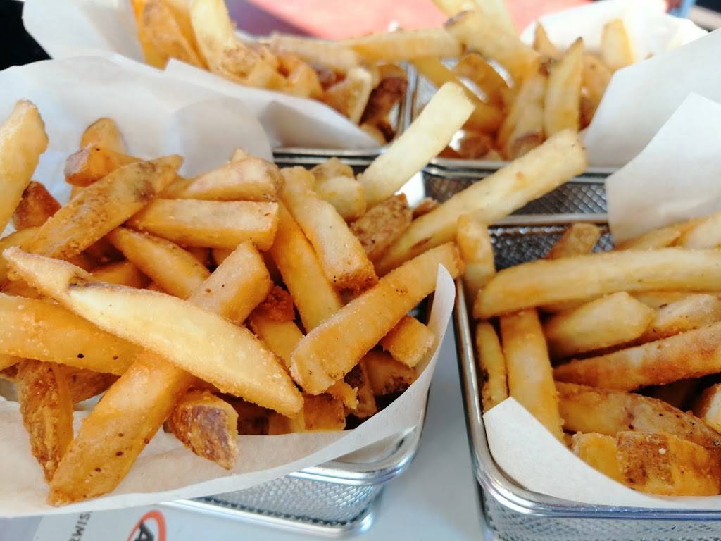 A&W Canada | restaurant | 1063 Chemong Rd, Peterborough, ON K9H 7R8, Canada | 7058740422 OR +1 705-874-0422