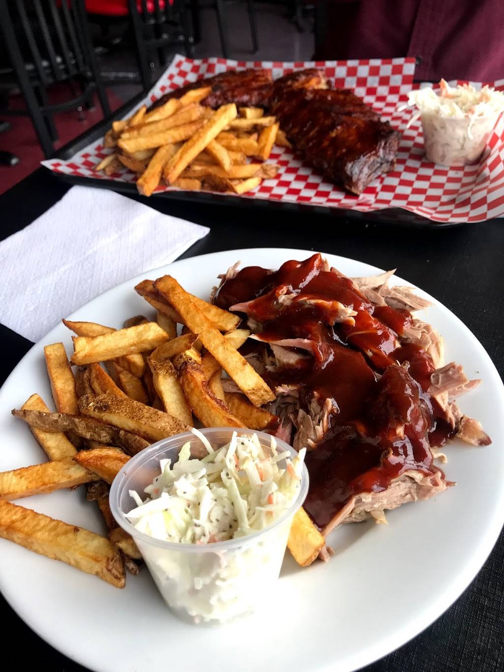 Jeffros BBQ | restaurant | 4572 Queen St, Niagara Falls, ON L2E 2L7, Canada | 2892964473 OR +1 289-296-4473
