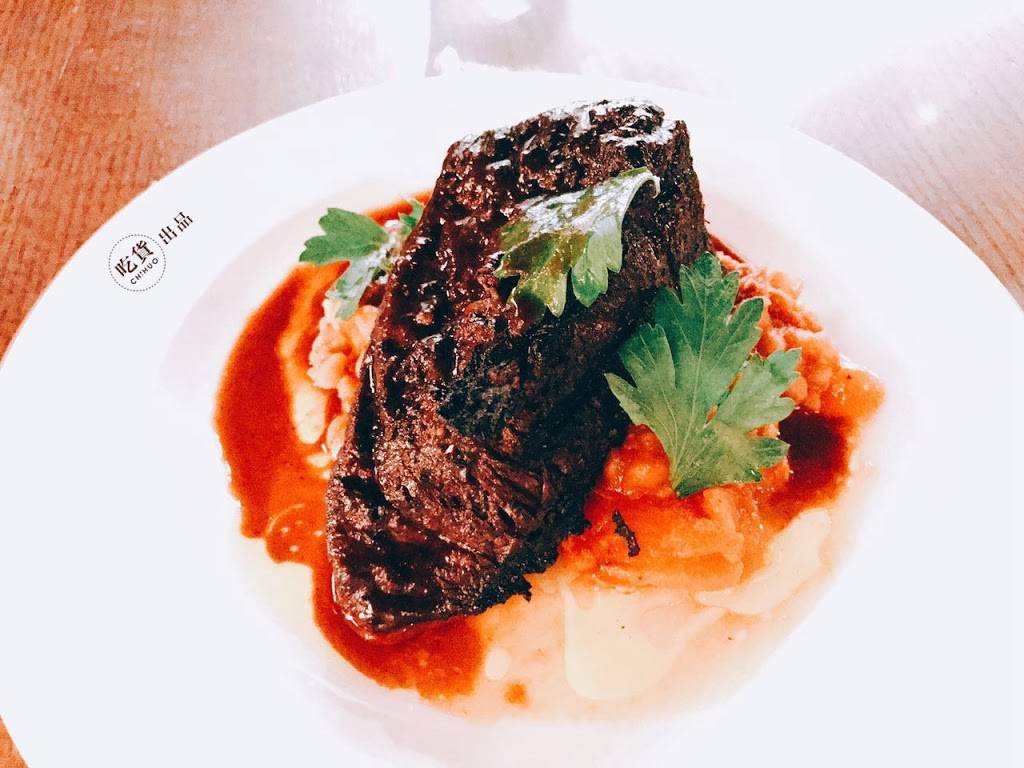 Weslodge Saloon | restaurant | 480 King St W, Toronto, ON M5V 1L7, Canada | 6476600999 OR +1 647-660-0999