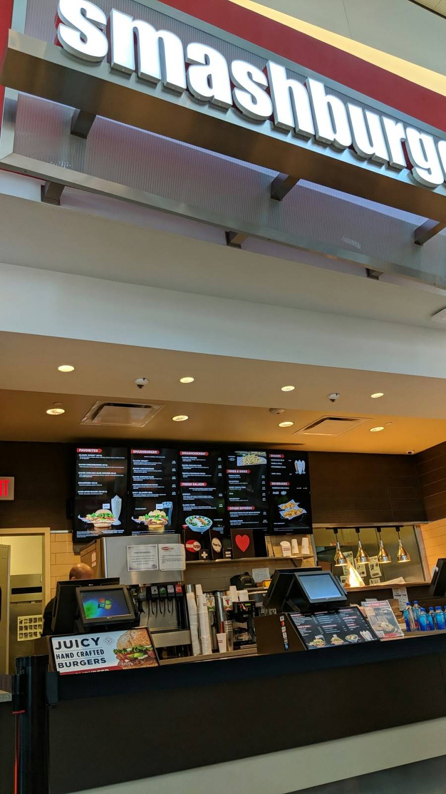 Smashburger | restaurant | 8000 Essington Ave Terminal A West, Philadelphia, PA 19153, USA | 3036331500 OR +1 303-633-1500