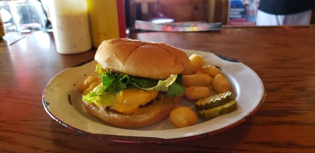 Sheddys Bar & Grill | restaurant | 407 US-18, Montfort, WI 53569, USA | 6089438711 OR +1 608-943-8711