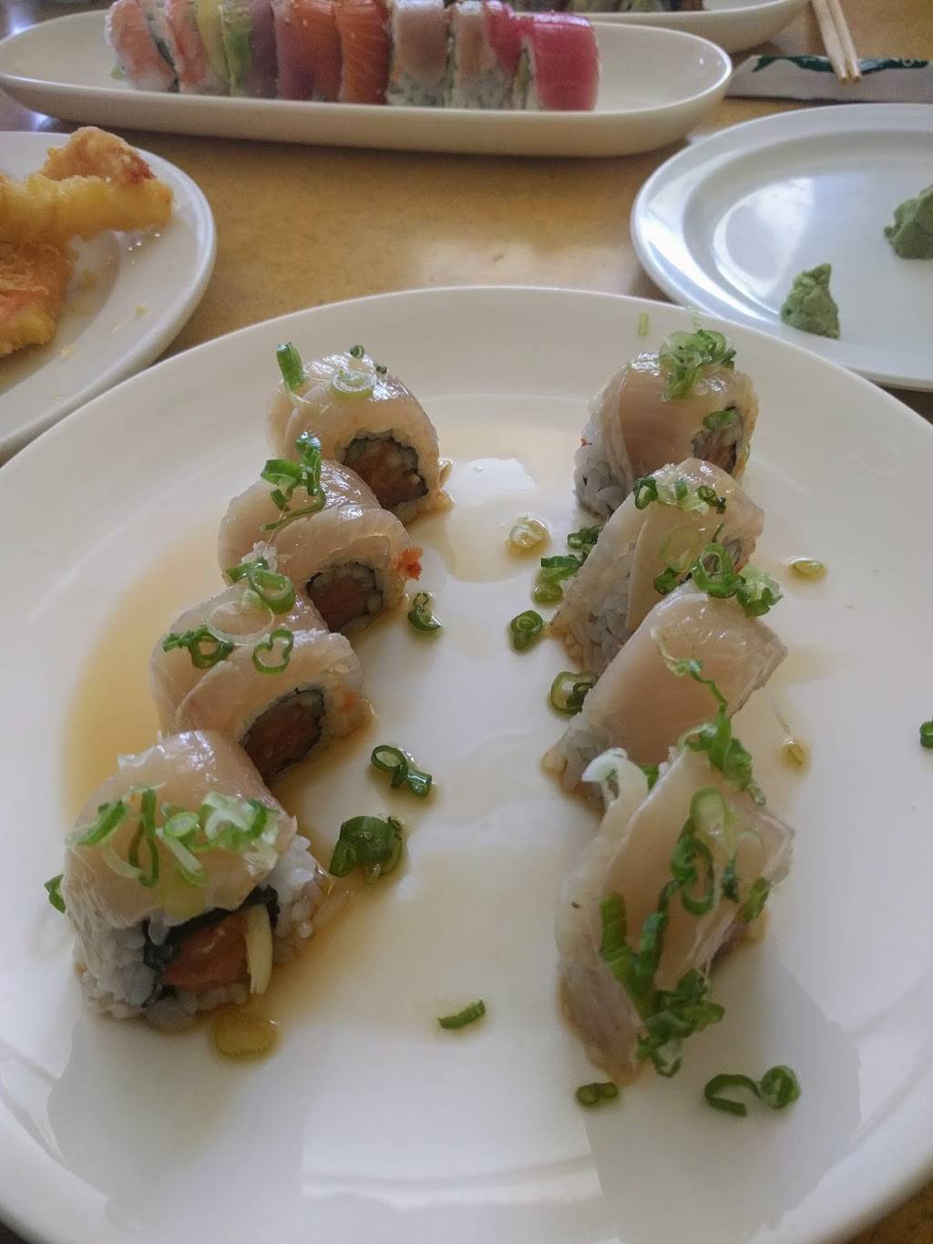 Sushi Town | restaurant | 2346 Newport Blvd # B3, Costa Mesa, CA 92627, USA | 9495155183 OR +1 949-515-5183