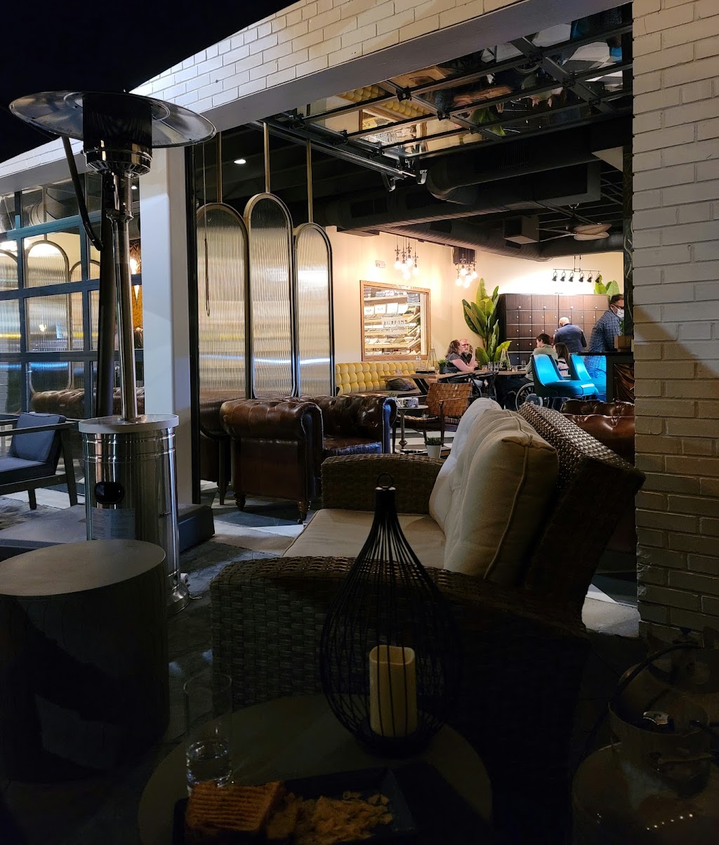 The Vintage Whiskey & Cigar Bar | night club | 215 E Worthington Ave, Charlotte, NC 28203, USA | 7049313636 OR +1 704-931-3636