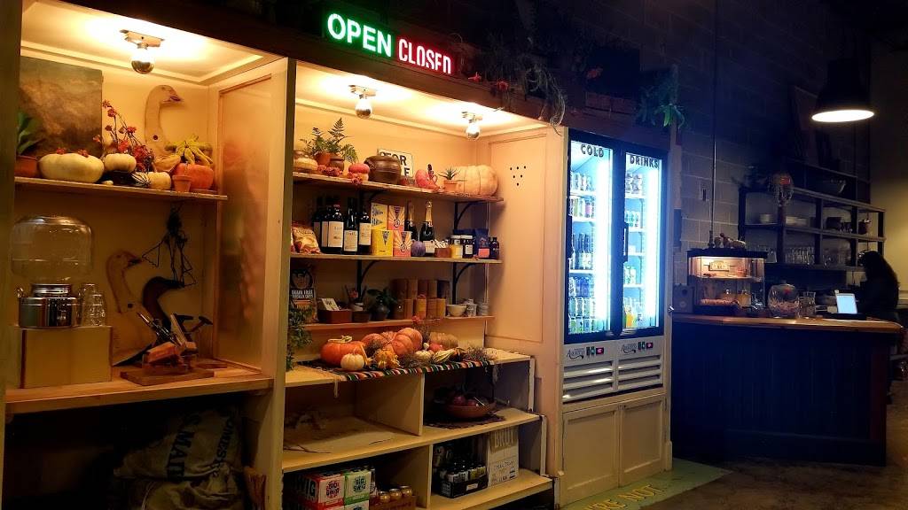 Lucys Snackbar | restaurant | 312 N Chaparral St ste a, Corpus Christi, TX 78401, USA | 3612995040 OR +1 361-299-5040