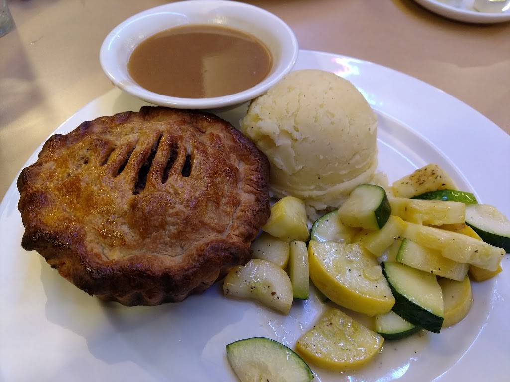 Johnnys Roadside Diner | restaurant | 458 Russell St, Hadley, MA 01035, USA | 4132568000 OR +1 413-256-8000