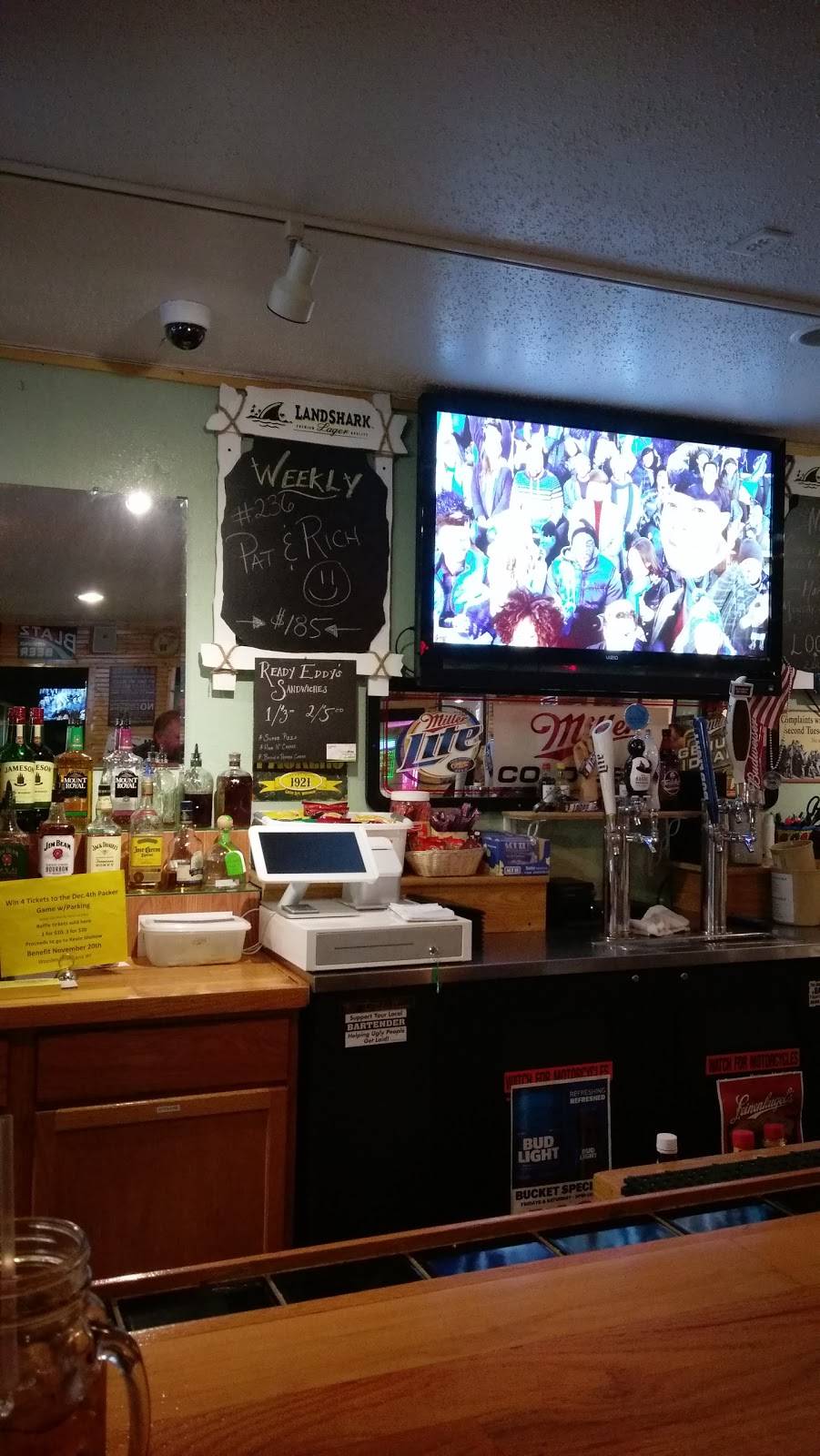 Loopys II | restaurant | W1911 Flame Rd, Marinette, WI 54143, USA | 7153305055 OR +1 715-330-5055