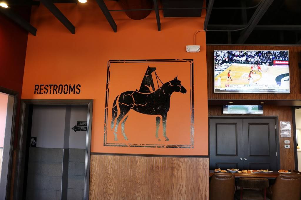 Dog & Pony Grill | restaurant | 2340 S Chambers Rd, Aurora, CO 80014, USA | 3033680065 OR +1 303-368-0065