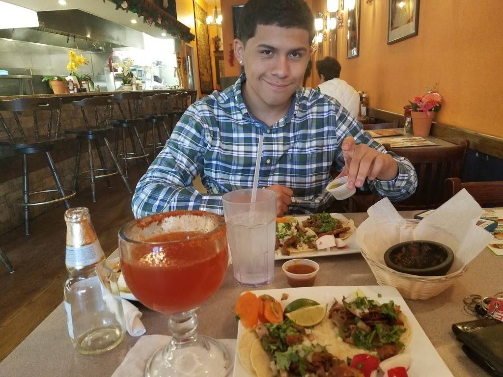 Los Portales Restaurant | restaurant | 54 S Main St, Norwalk, CT 06854, USA | 2032991422 OR +1 203-299-1422