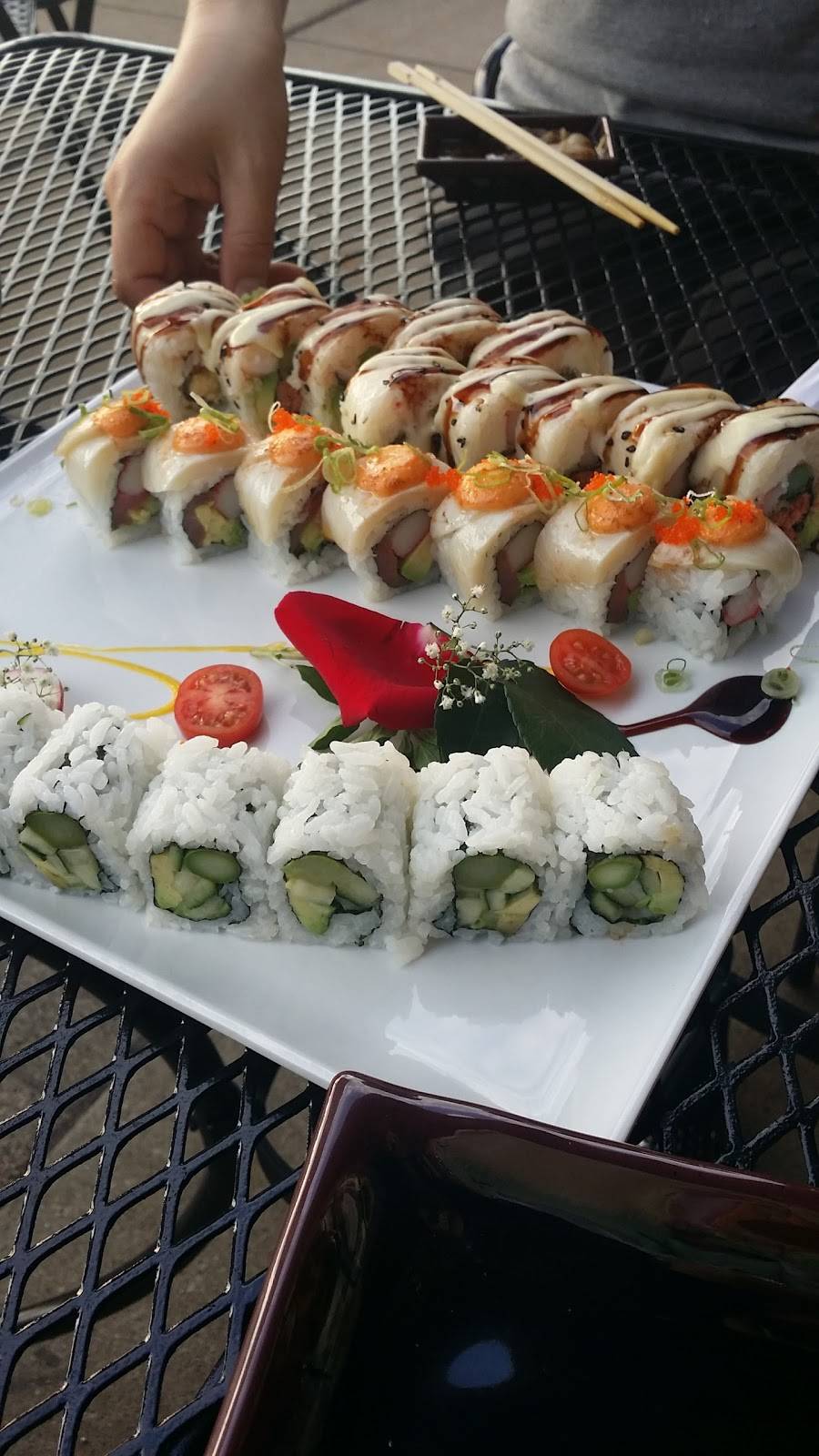Dao Japanese Steakhouse Sushi & Bar | restaurant | 200 Burr Ridge Pkwy, Burr Ridge, IL 60527, USA | 6307895888 OR +1 630-789-5888