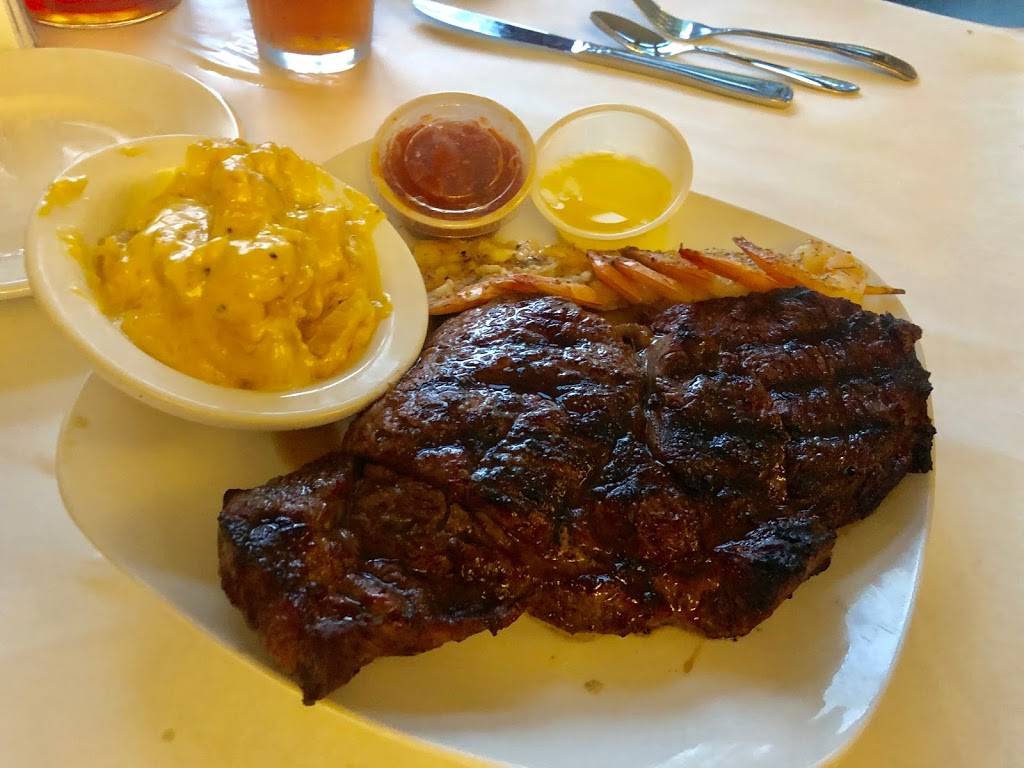 Angela’s on the River | restaurant | 2 6th Ave, St Albans, WV 25177, USA | 3047222244 OR +1 304-722-2244