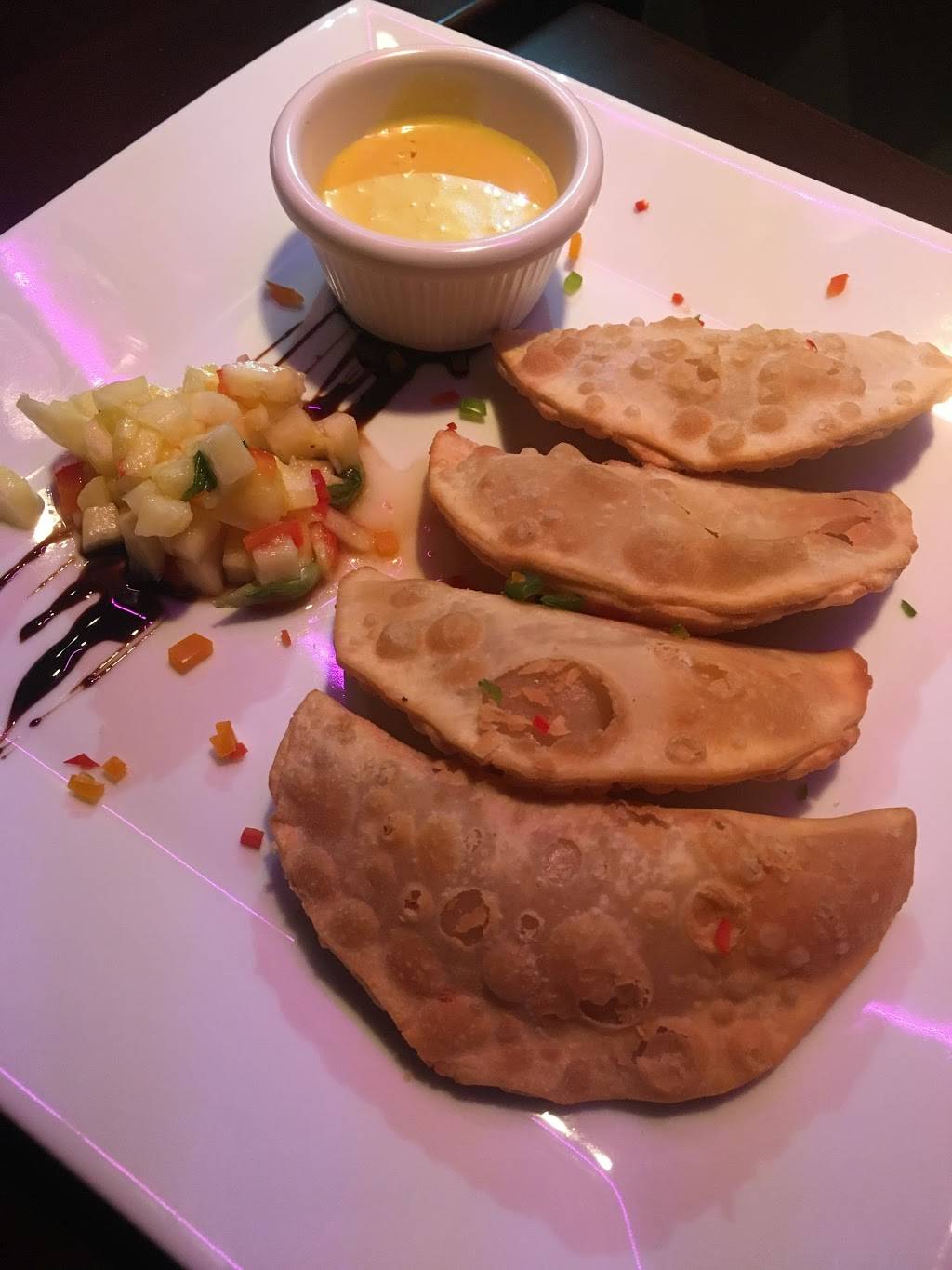 Last Stop Bar & Grill | restaurant | 4609 White Plains Rd, Bronx, NY 10470, USA | 3474274543 OR +1 347-427-4543