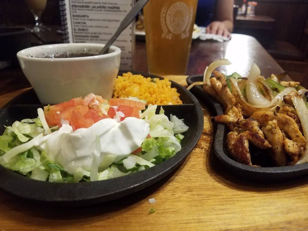 Casa Fiesta Restaurant & Bar | restaurant | 500 Mariner Way, Biddeford, ME 04005, USA | 2072826324 OR +1 207-282-6324