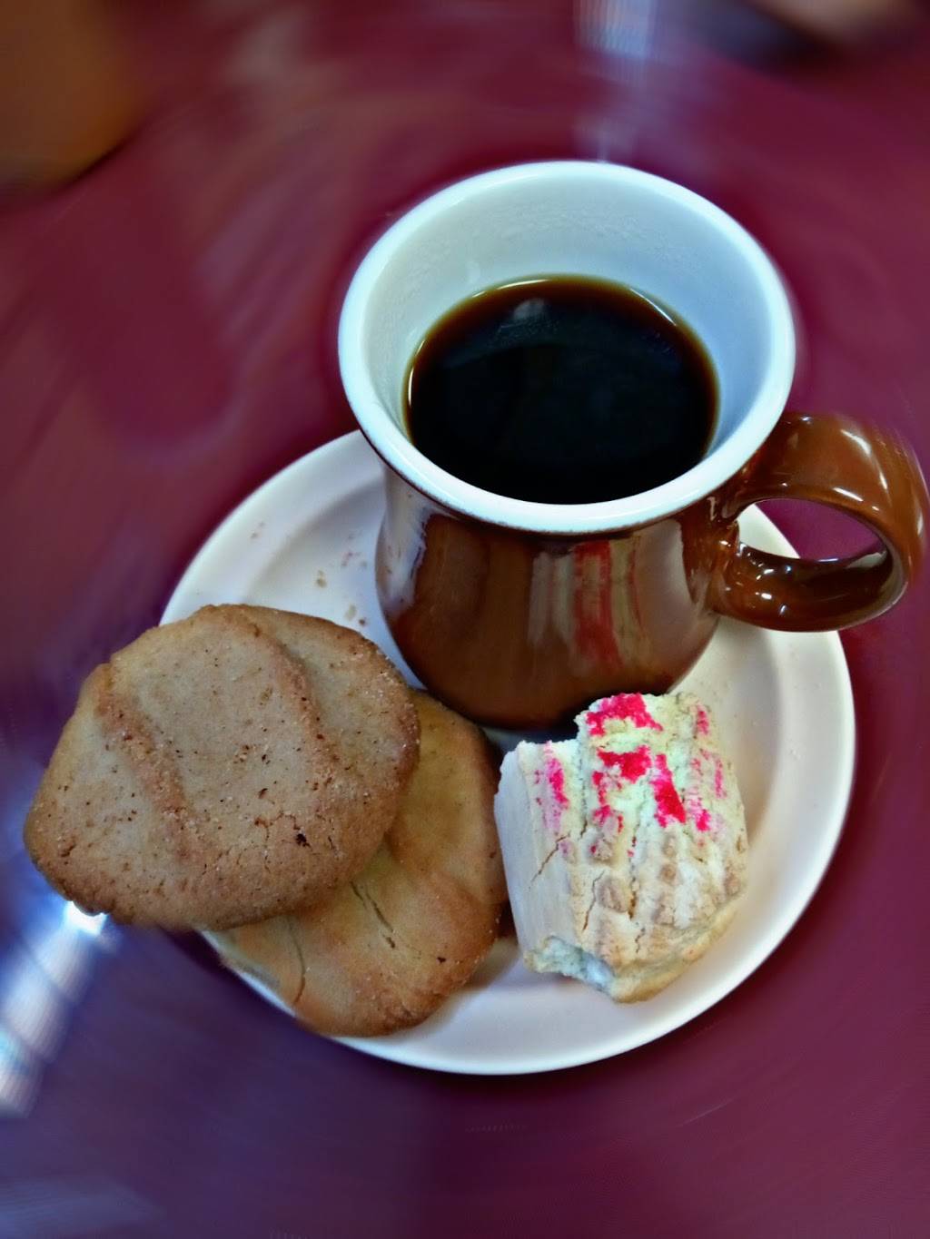 La Carreta Salvadorian Food | restaurant | 7301 Van Nuys Blvd, Van Nuys, CA 91405, USA | 8187860311 OR +1 818-786-0311