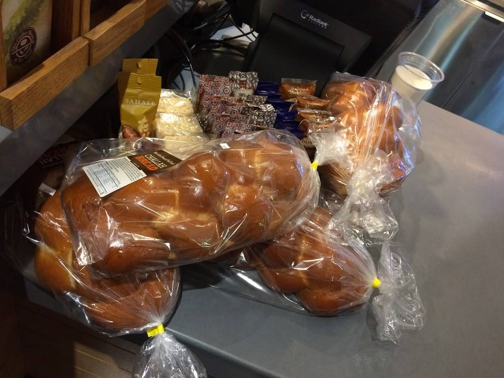 The Coffee Bean & Tea Leaf | cafe | 9091 W Sahara Ave, Las Vegas, NV 89117, USA | 7029980216 OR +1 702-998-0216