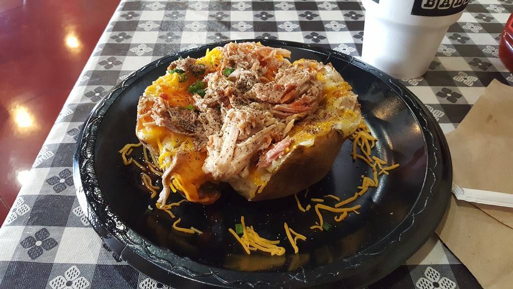 Ricks Barbecue | restaurant | 212 Warrior Dr, Murfreesboro, TN 37128, USA | 6158931100 OR +1 615-893-1100