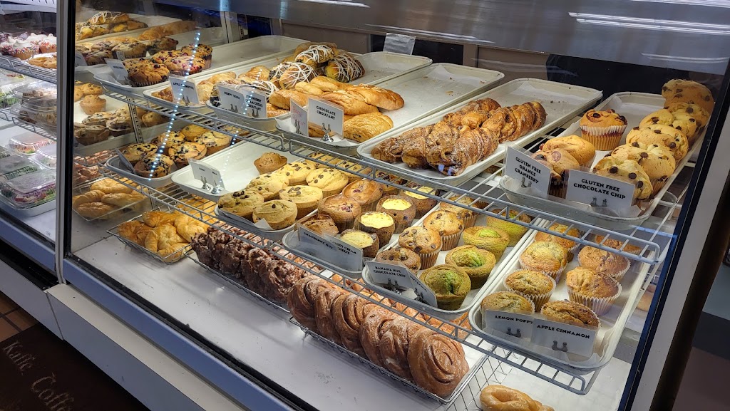 Whitney Donut And Sandwich Shop | bakery | 2574 Whitney Ave, Hamden, CT 06518, USA | 2032489095 OR +1 203-248-9095