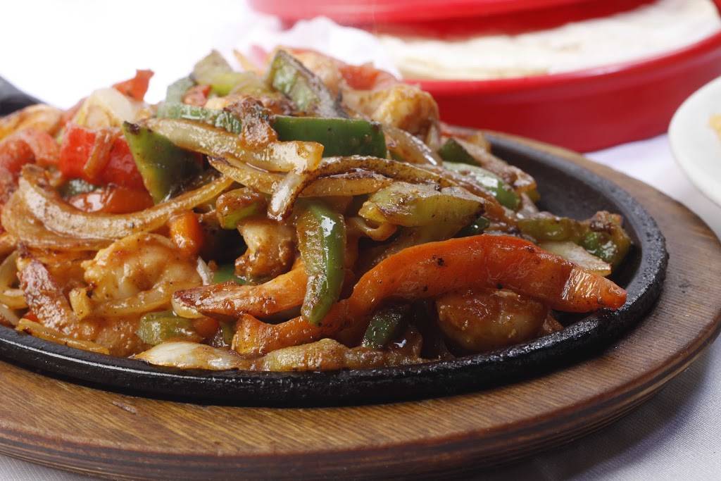 El Sarape West | restaurant | 2615 S Oneida St, Green Bay, WI 54304, USA | 9208573584 OR +1 920-857-3584