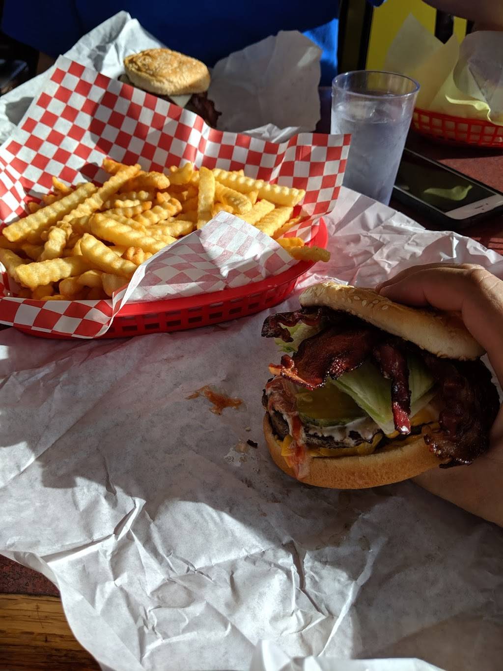 Dons Drive-In | restaurant | 925 S Meridian, Puyallup, WA 98371, USA | 2538451790 OR +1 253-845-1790