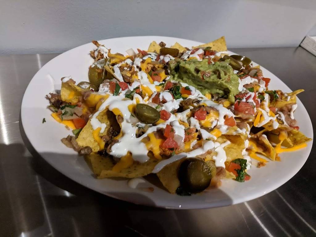 Señor Machetes | restaurant | 121 E Main St, Madison, WI 53703, USA | 6086653031 OR +1 608-665-3031