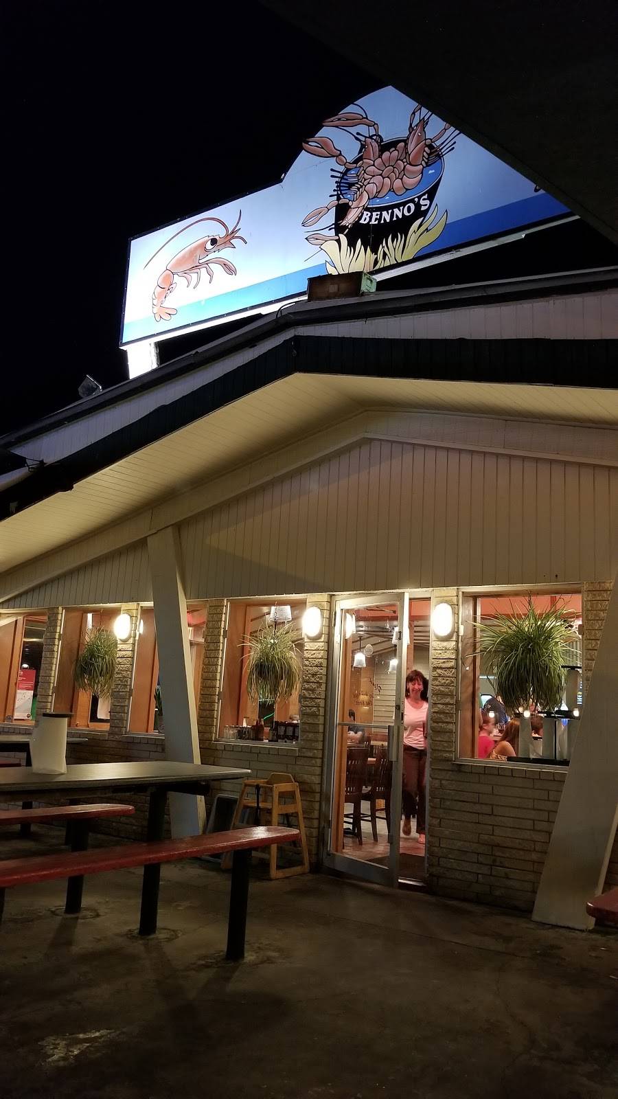 Bennos On the Beach | restaurant | 1200 Seawall Blvd, Galveston, TX 77550, USA | 4097624621 OR +1 409-762-4621