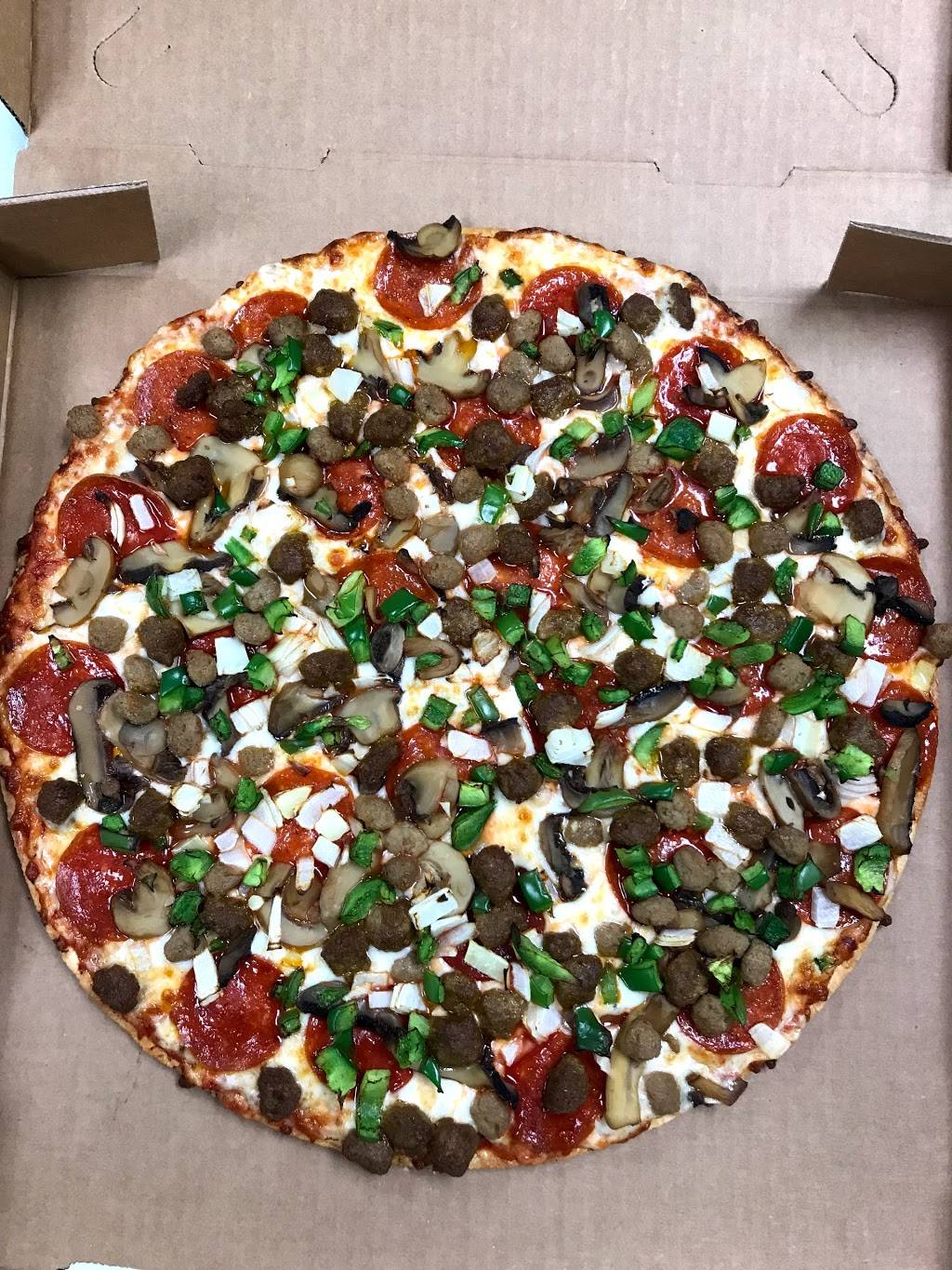 Dollys Pizza | restaurant | 37581 Five Mile Road, Livonia, MI 48154, USA | 7347447790 OR +1 734-744-7790