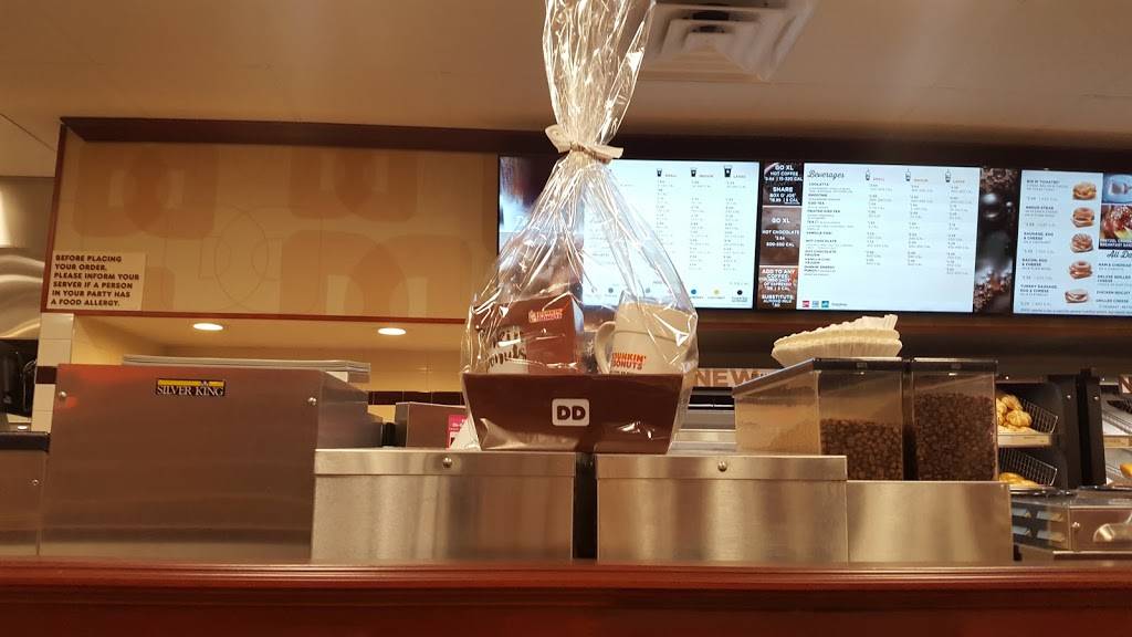 Dunkin | bakery | 4 Harding Ave, Ludlow, MA 01056, USA | 4135833482 OR +1 413-583-3482