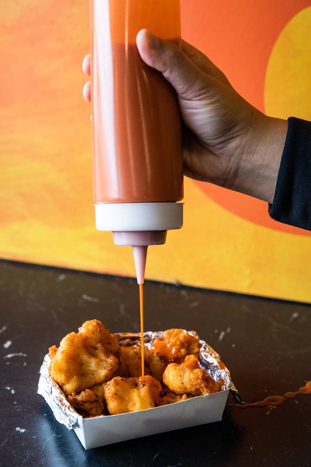 Wing Snob | restaurant | 140 Twelve Mile Rd, Madison Heights, MI 48071, USA | 2484309464 OR +1 248-430-9464